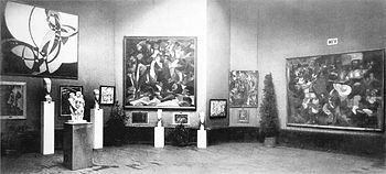 Salon_d'Automne_1912,_Paris,_works_exhibited_by_Kupka,_Modigliani,_Csaky,_Picabia,_Metzinger,_Le_Fauconnier